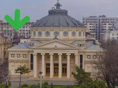 Bright Loft With Athenaeum View