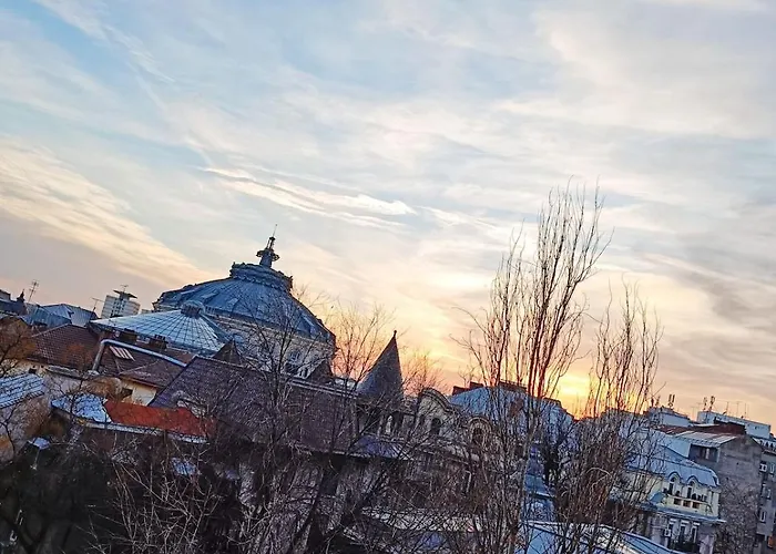 Bright Loft With Athenaeum View 公寓 布加勒斯特