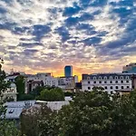 Bright Loft With Athenaeum View